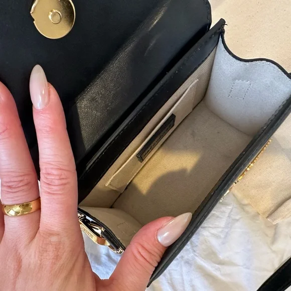 Jacquemus Black Mini Bag with Structured Design and Adjustable Strap - Picture 9 of 9